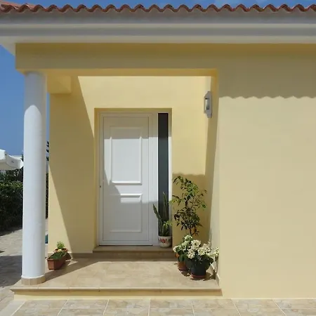 Szálloda Nikamar -nice New 6p Villa, Private Pool - 300m - Cala Blanca